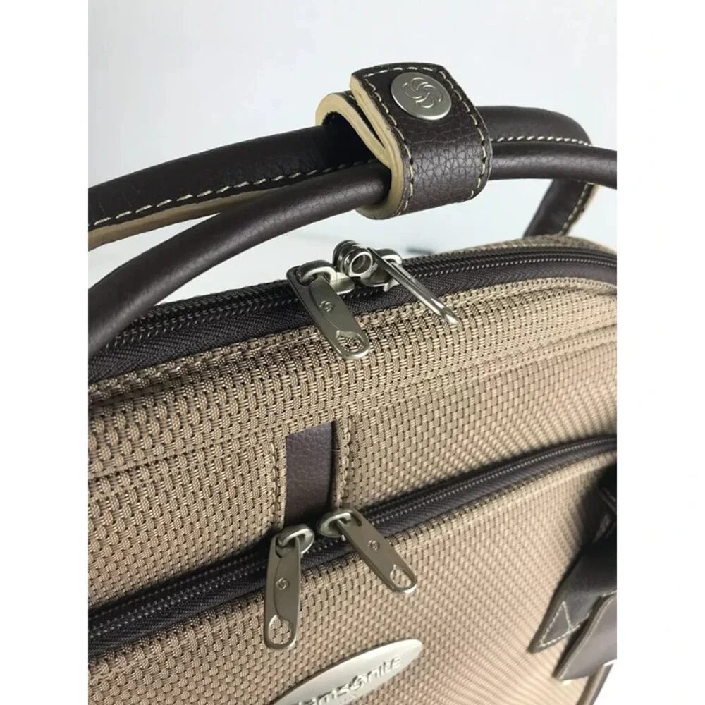 Samsonite Womens Beige Inner Pockets Zip Around Detachable Strap Laptop Bag‎